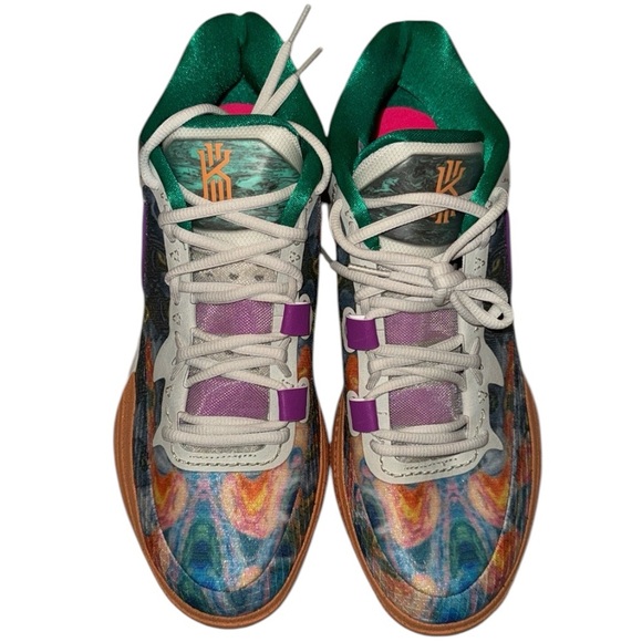 Nike Kyrie Sneakers- Brand New in box